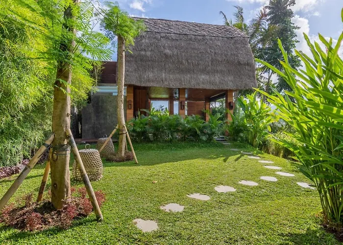 Like Living In A Romantic Balinese Painting